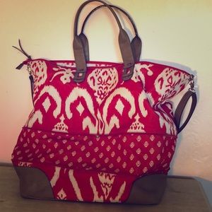 Stella & Dot IKAT printed travel bag